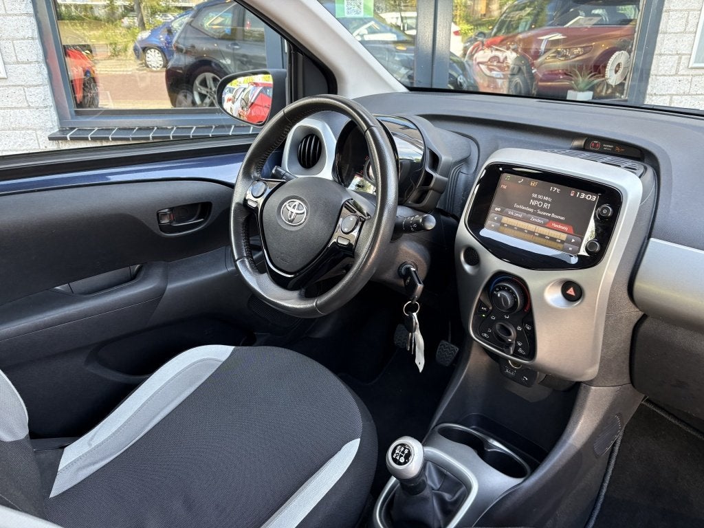 Toyota Aygo 1.0 VVT-i x-play Camera led Nap Beurt (bj 2015), Voorwielaandrijving, Euro 5, Gebruikt, Origineel Nederlands