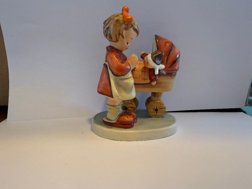 Hummel nr. 67, Ophalen of Verzenden, Zo goed als nieuw, Hummel
