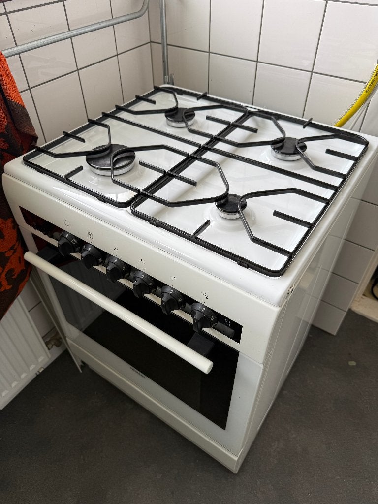 Siemens gasfornuis - Gratis, Ophalen, Gebruikt, 4 kookzones, Gas