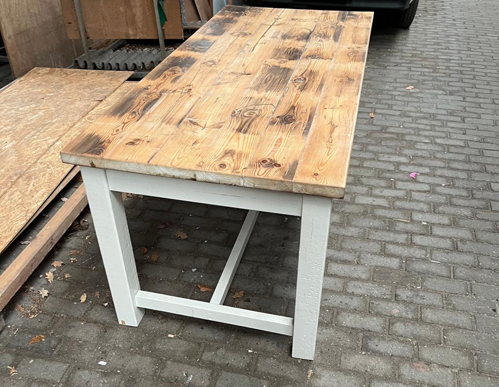 Massief houten tafel, robuust en stijlvol, Huis en Inrichting, Tafels | Eettafels, Ophalen
