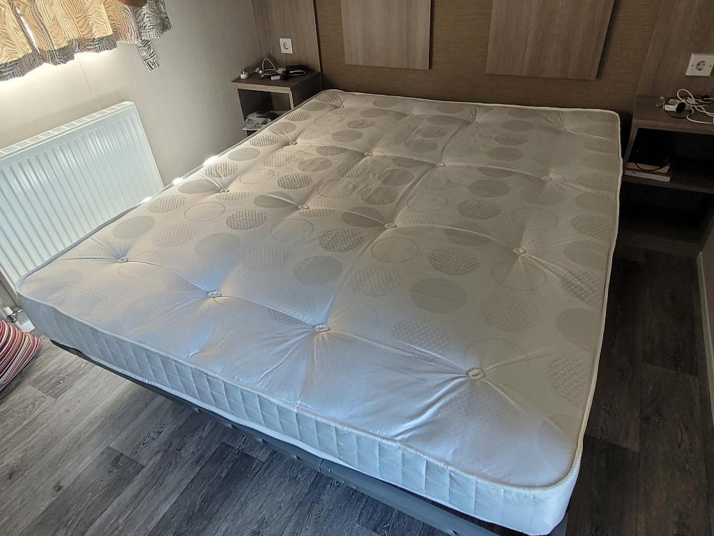 Matras pocketvering 160x200, nieuw, Huis en Inrichting, Slaapkamer | Matrassen en Bedbodems, Ophalen, Matras, 200 cm, 160 cm