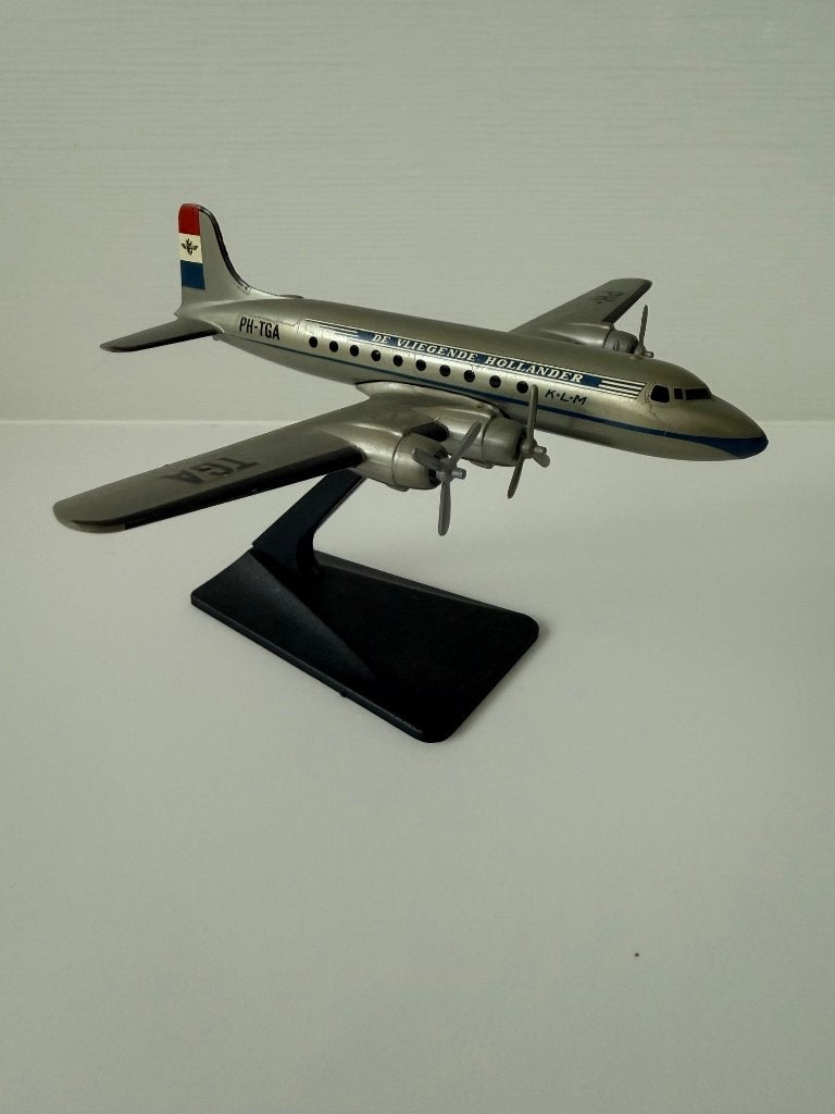 KLM Douglas DC-6A Liftmaster 1:200 schaalmodel, Ophalen of Verzenden, Zo goed als nieuw, Schaalmodel