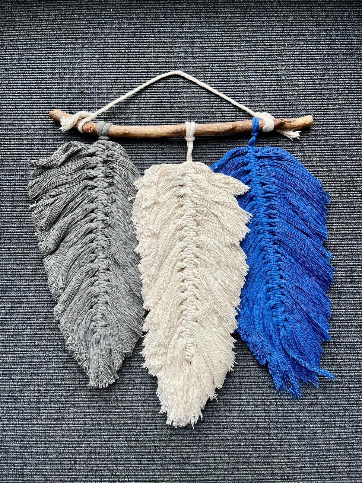 Indie boho macramé veren wanddecoratie, Ophalen of Verzenden, Zo goed als nieuw