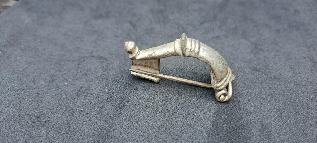 (4)Romeins zilveren fibula, Antiek en Kunst, Antiek | Goud en Zilver, Ophalen of Verzenden