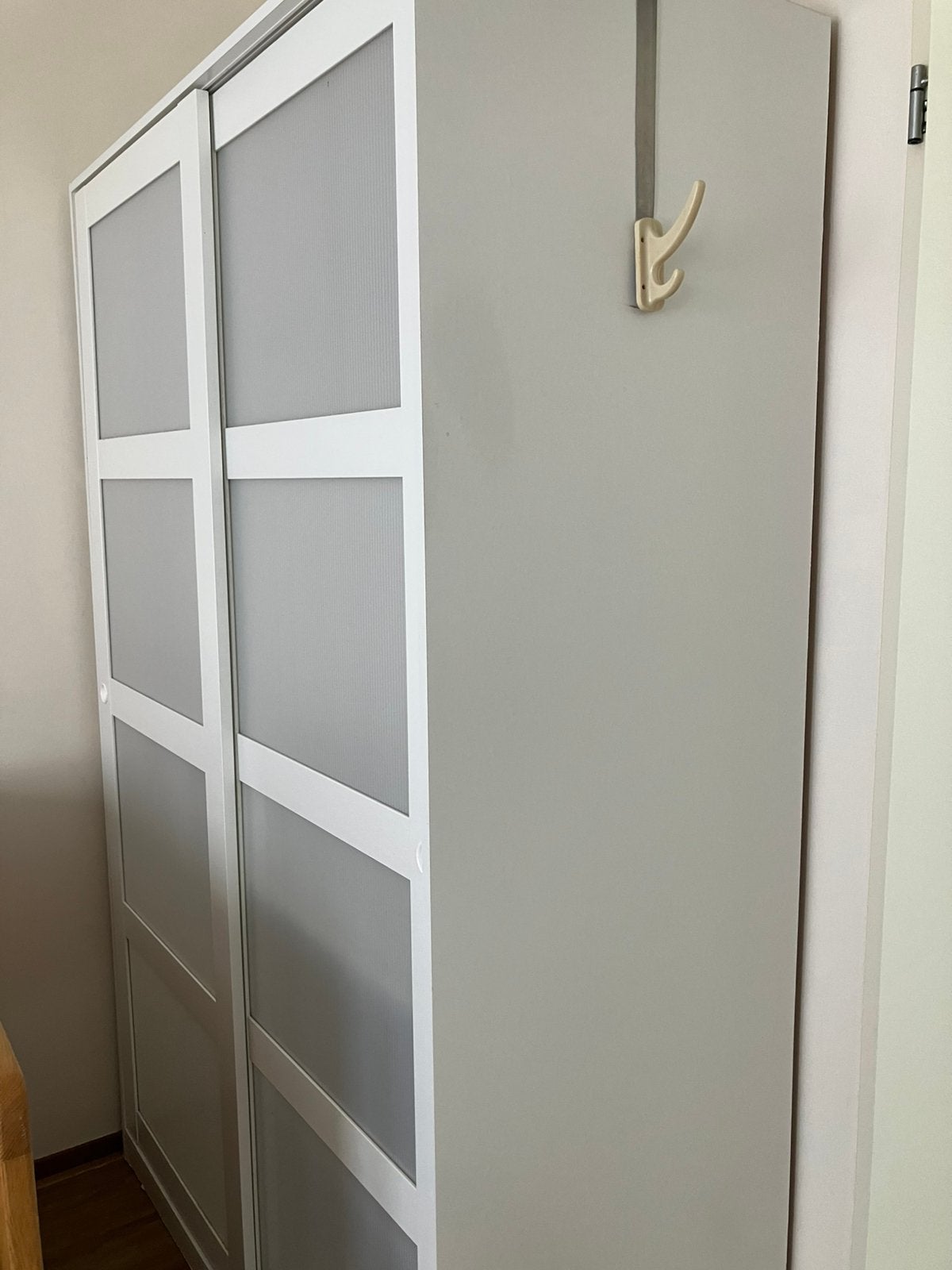 Kledingkast schuifdeur, 100 tot 150 cm, 200 cm of meer, Ophalen of Verzenden, Zo goed als nieuw