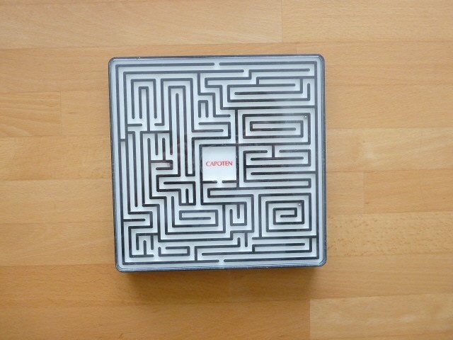 Doolhofspel Capoten 20 x 20 cm Met meerdere kogeltjes, Ophalen of Verzenden, Minder dan 500 stukjes, Zo goed als nieuw, Rubik's of 3D-puzzel
