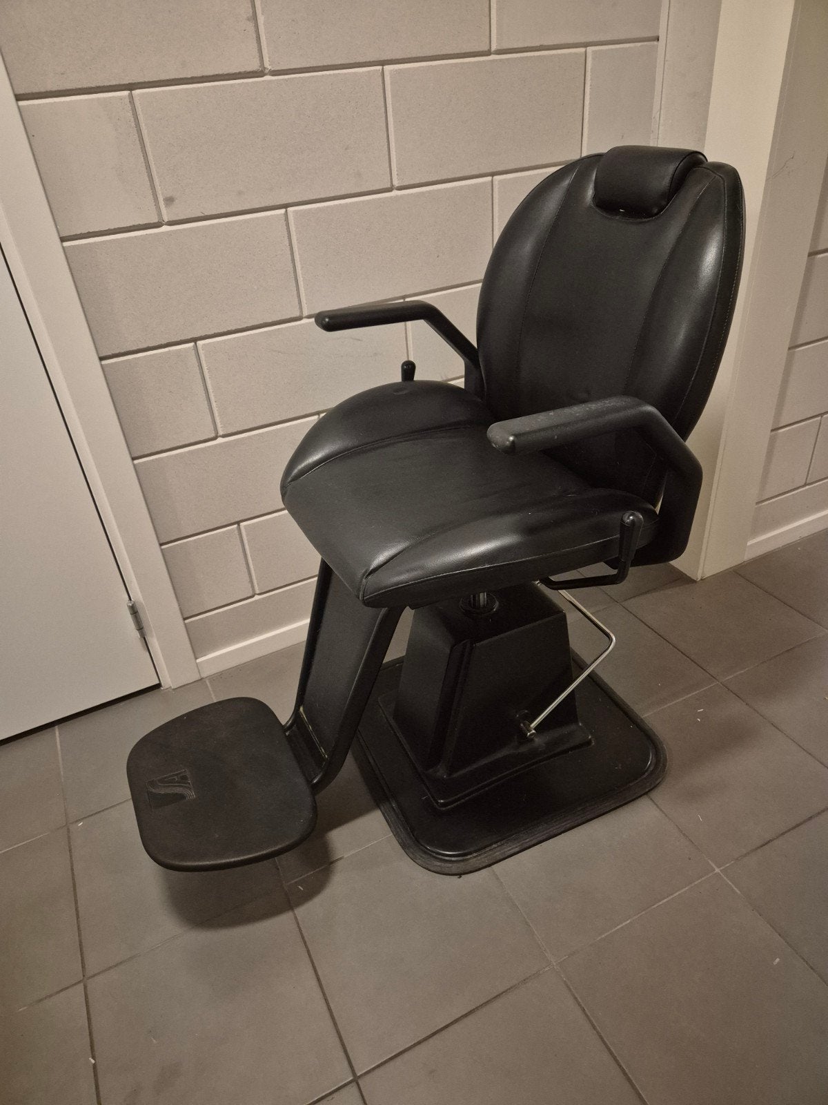 barbiersstoel ambience, Ophalen, Kapperstoelen, Gebruikt, Twee