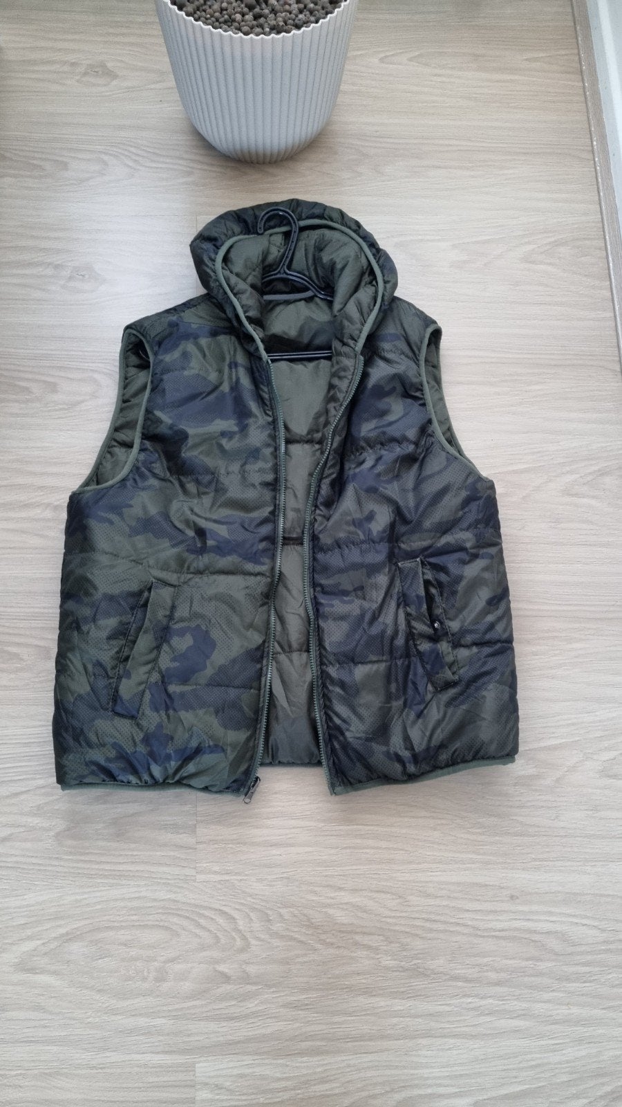 Identic Man omkeerbaar bodywarmer XL - camouflage/groen, Identic Man, Maat 56/58 (XL), Ophalen of Verzenden, Zo goed als nieuw