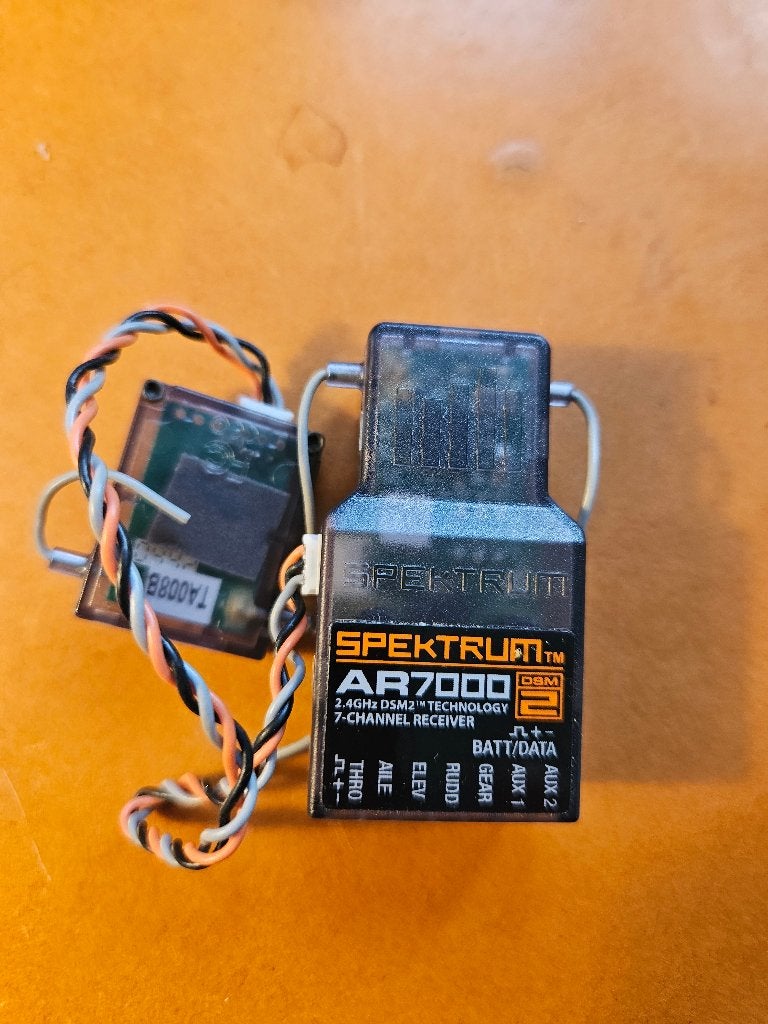 Spektrum AR7000 DSM2 7-kanaals ontvanger + satelliet, Ophalen of Verzenden, Zo goed als nieuw