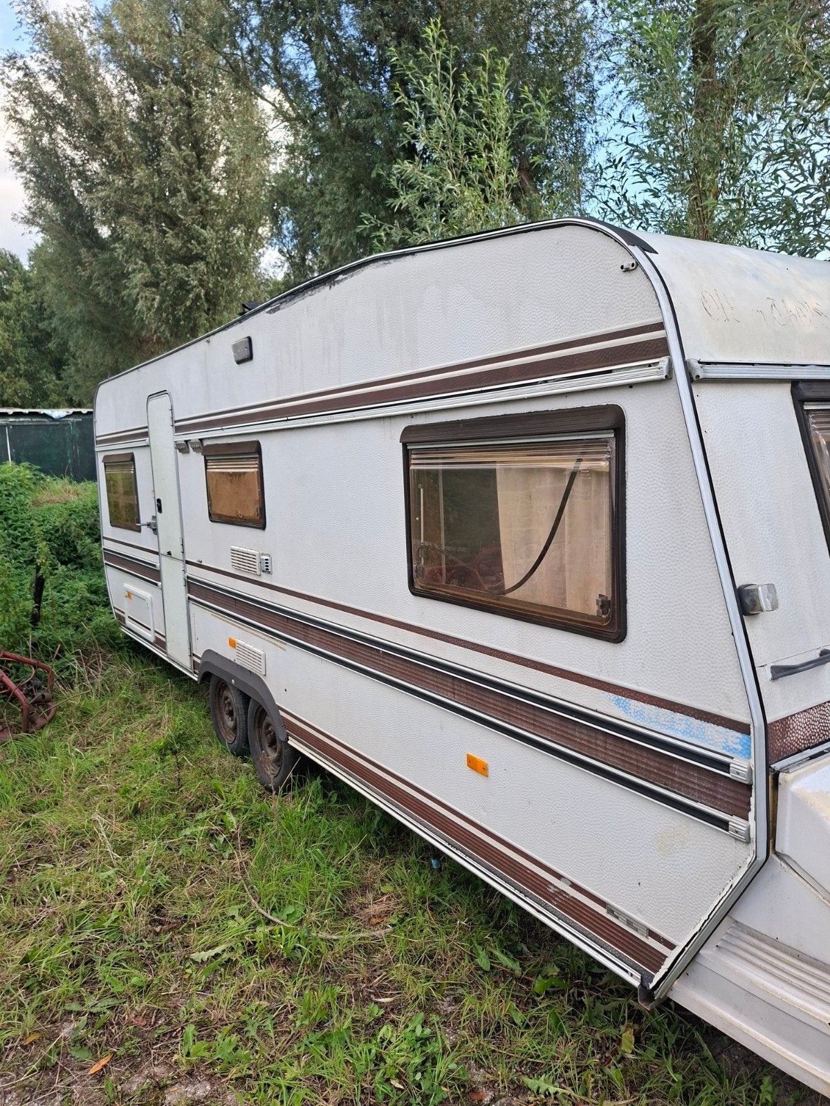 Foto 6 van onderdelen caravan opknappen zuipkeet