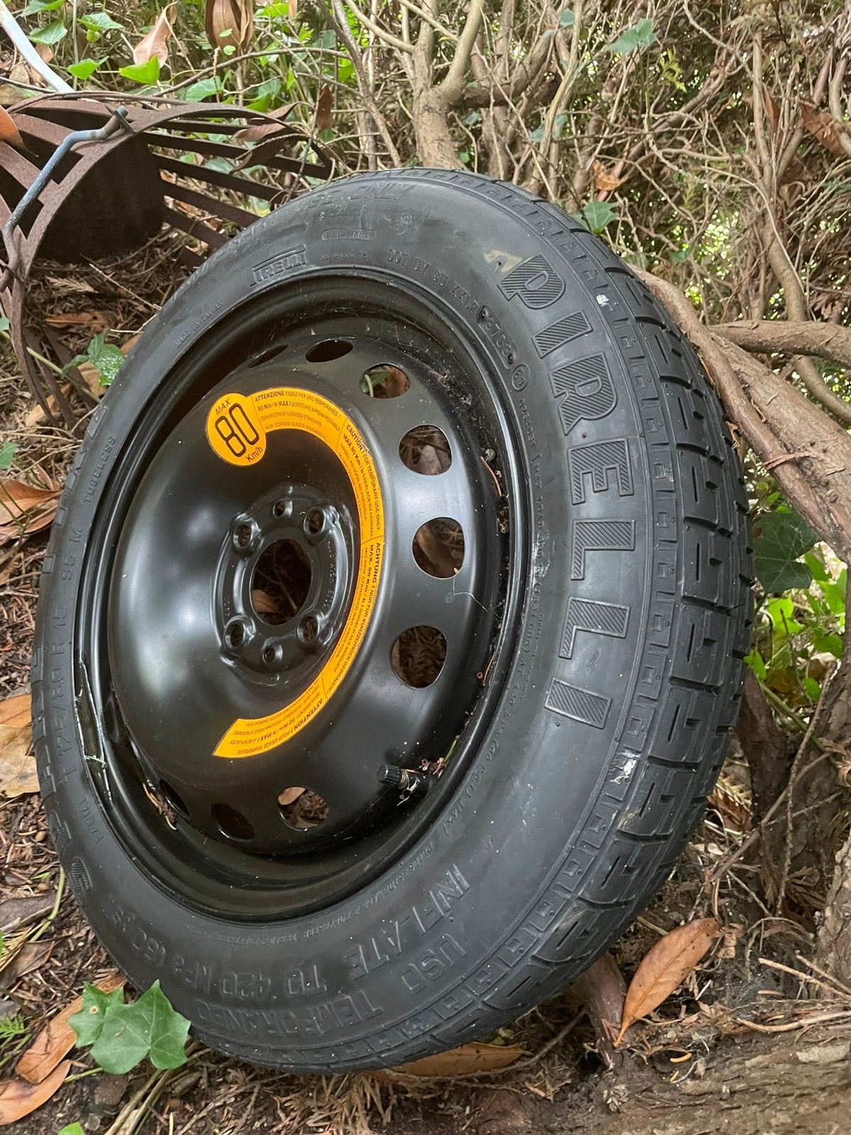 Nieuwe Pirelli thuiskomer / reservewiel T125/80 R16 97M, Ophalen, Zo goed als nieuw