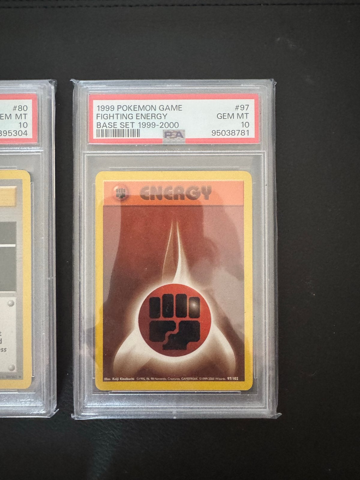 PSA 10 Gem Mint 1999 Pokémon Fighting Energy Base Set, Ophalen of Verzenden, Zo goed als nieuw, Losse kaart