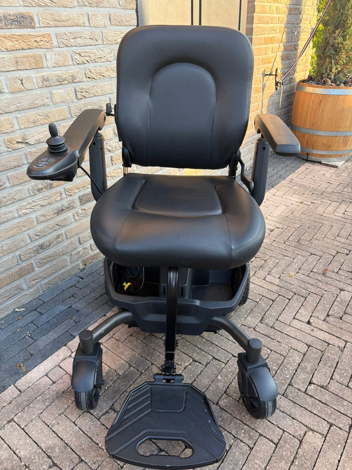 EXCEL SMART PLUS ELECKTRISCHE ROLSTOEL, Ophalen, Zo goed als nieuw, Elektrische rolstoel