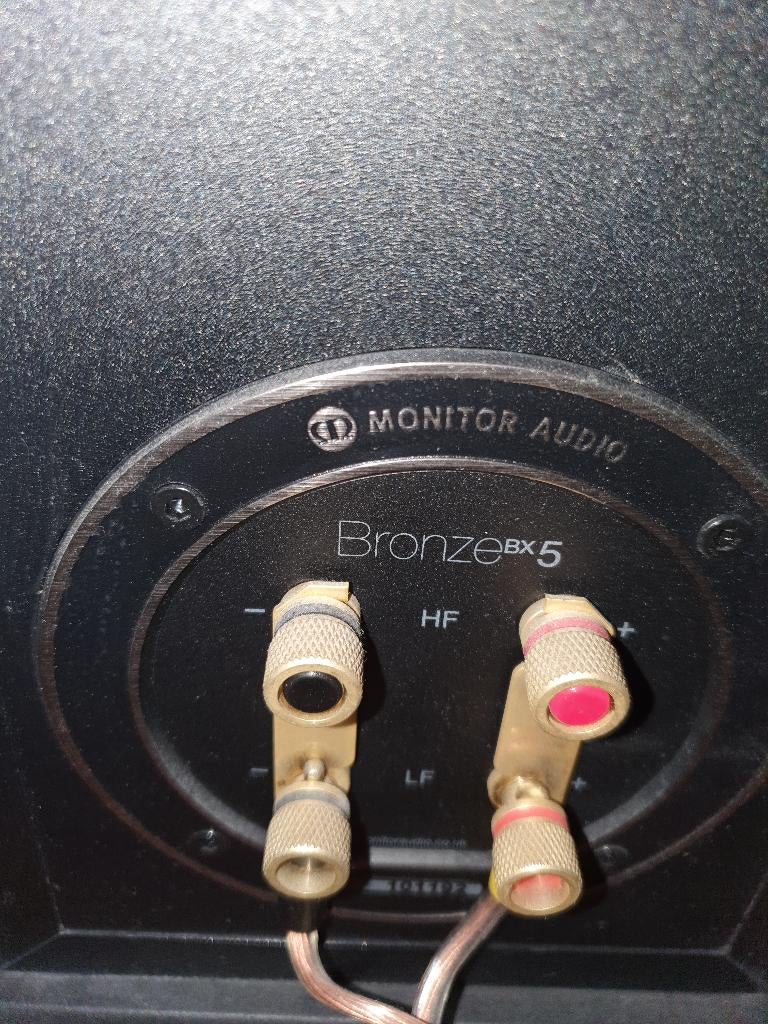 Monitor Audio BX5 speakers, Zo goed als nieuw, 60 tot 120 watt, Front, Rear of Stereo speakers, Ophalen