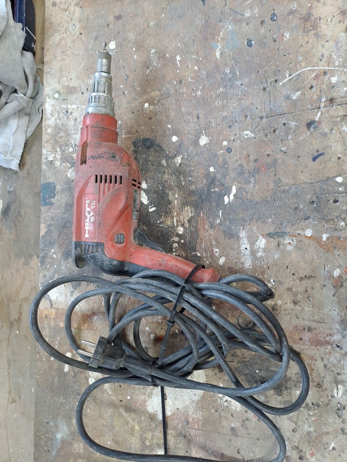 Hilti ST 18 Schroefmachine - Gebruikt, Gebruikt, Variabele snelheid, Ophalen of Verzenden, Boor- en Schroefmachine