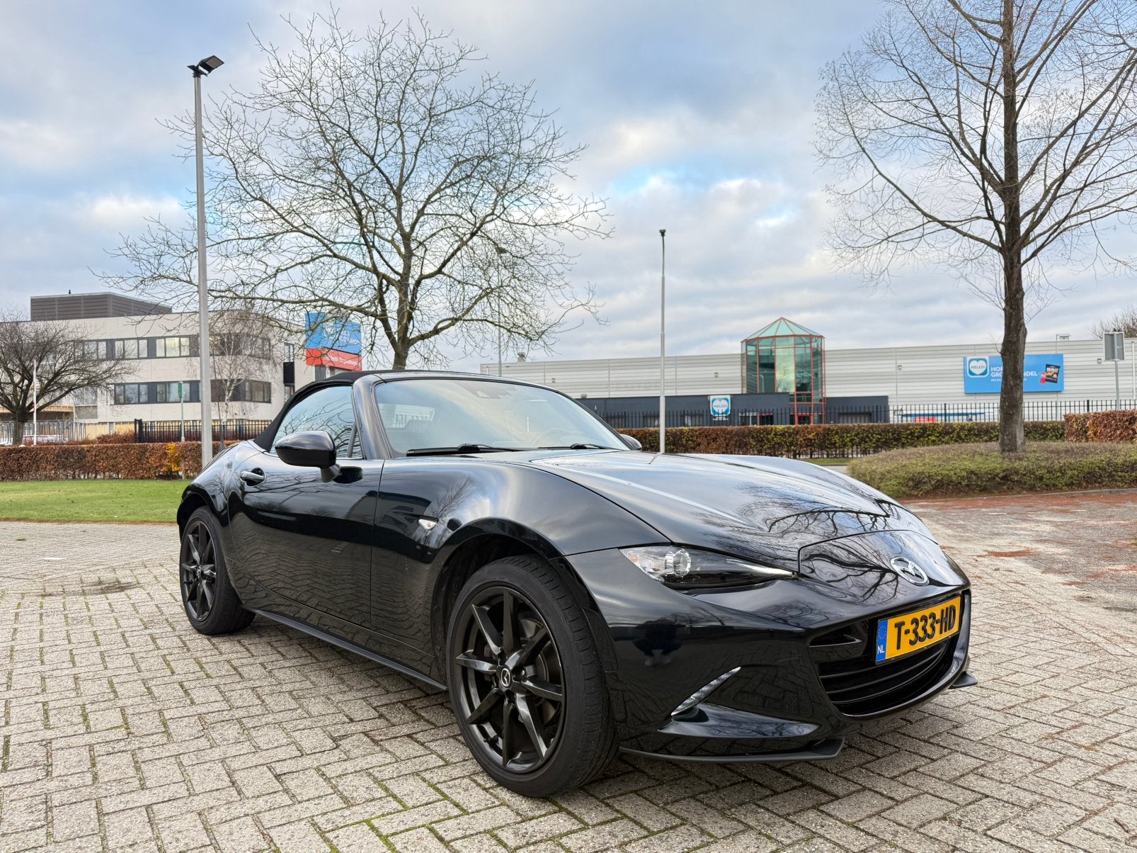 Mazda MX-5 2.0 Skyactiv-g 160pk I-eloop 2015 Zwart, Auto's, Mazda, 1998 cc, Achterwielaandrijving, 40 €/maand, 4 cilinders