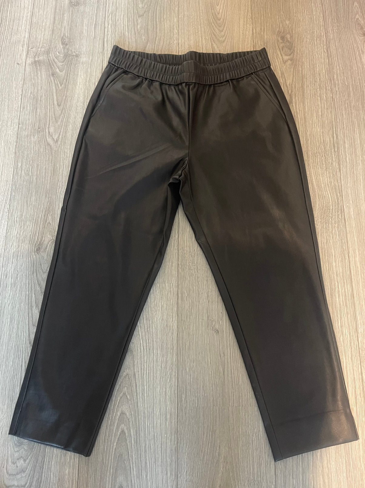 Only zwarte imitatie leren broek met rekbare taille maat L, Zwart, Maat 42/44 (L), Ophalen of Verzenden, Zo goed als nieuw