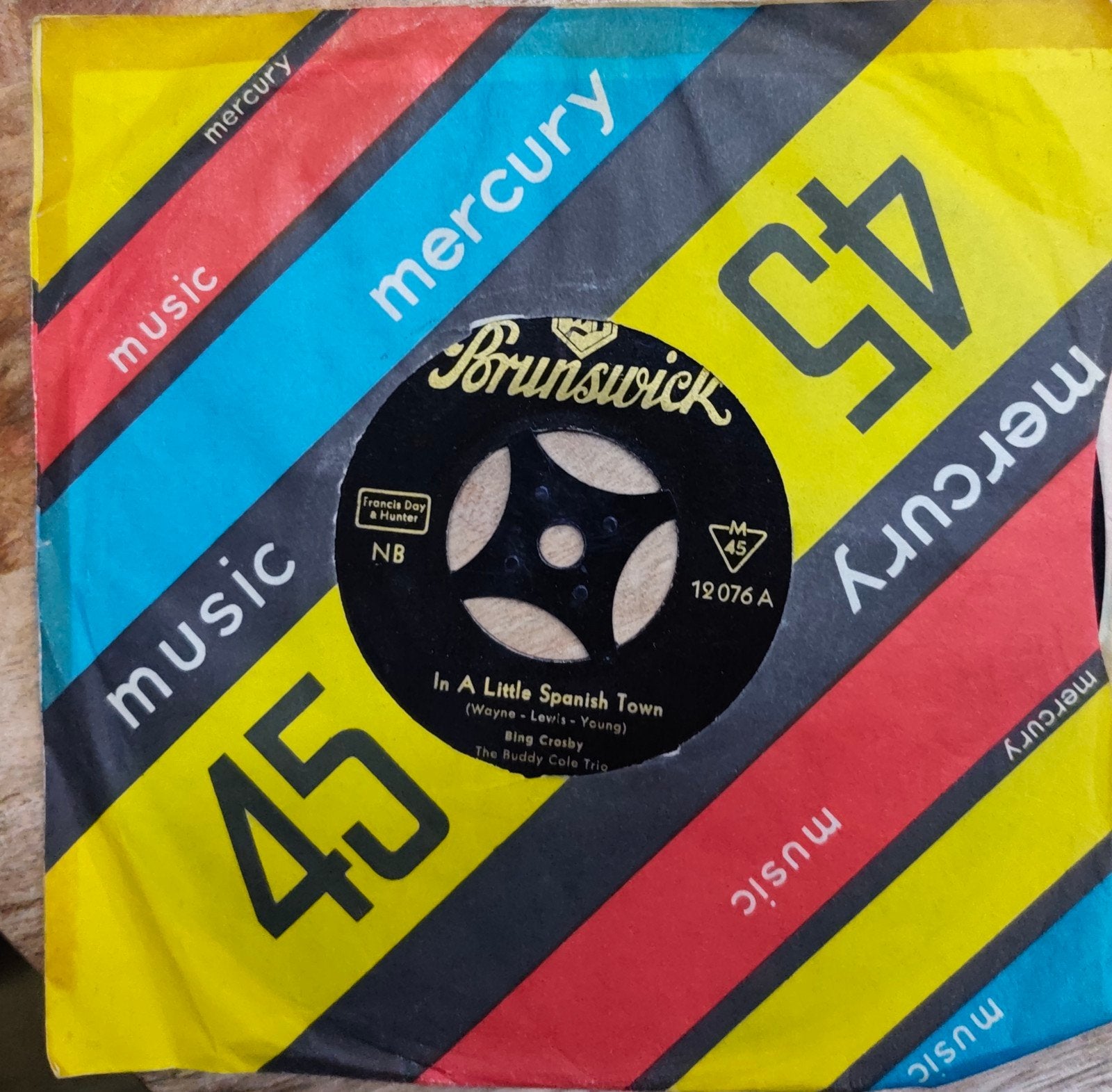 Bing Crosby - In A Little Spanish Town (Brunswick 45 toeren), Gebruikt, 7 inch, Ophalen of Verzenden, Pop