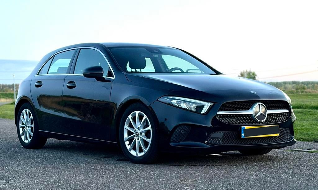 Mercedes-Benz A-Klasse 180 d Stijlvol & Luxe Uitgevoerd, Auto's, 1345 kg, 4 cilinders, 116 pk, Leder