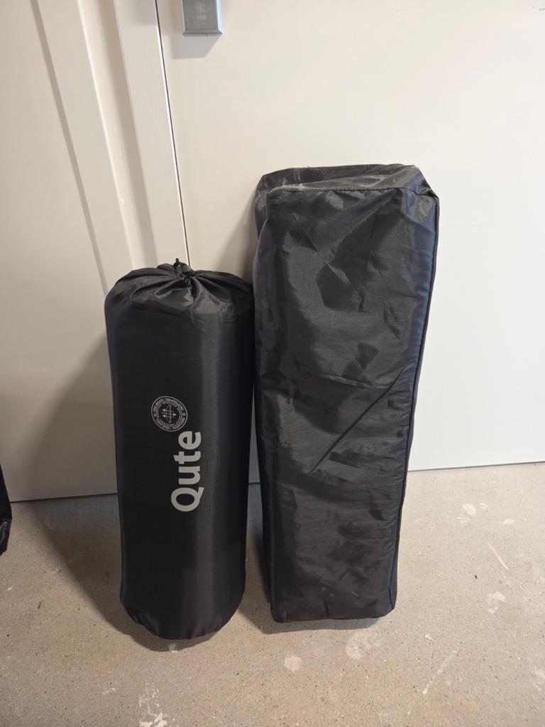 Qute campingbedje met matras, Ophalen, Gebruikt