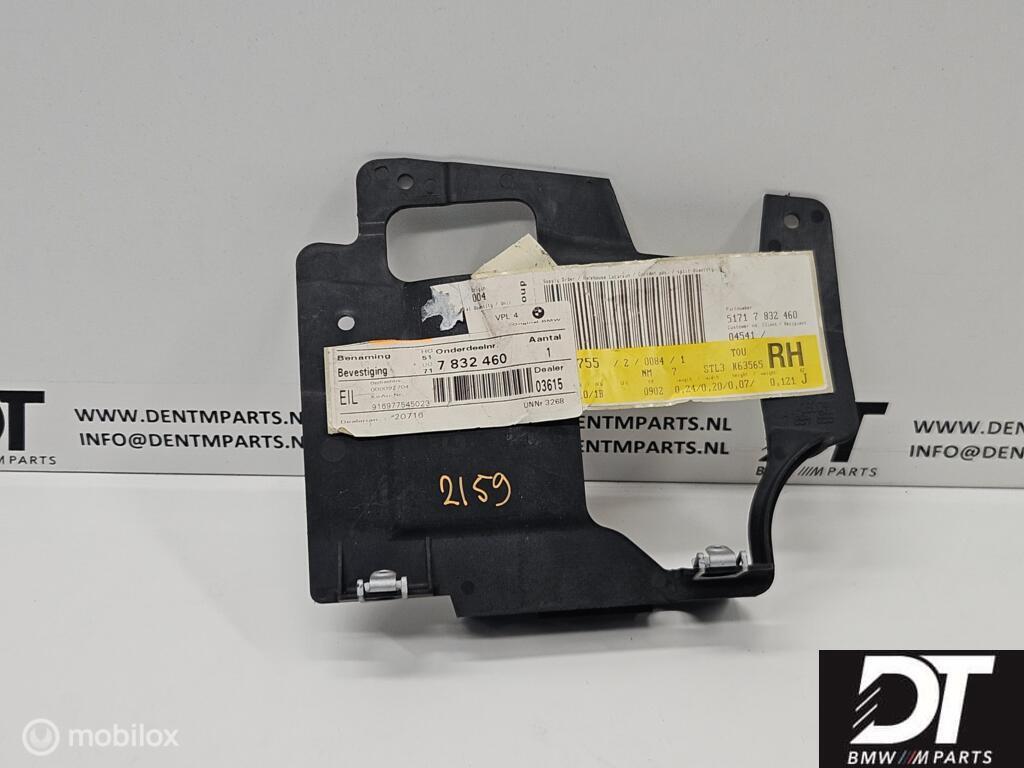Beugel onderplaat rechts BMW E46 Xi 51717832460, Nieuw, Ophalen of Verzenden