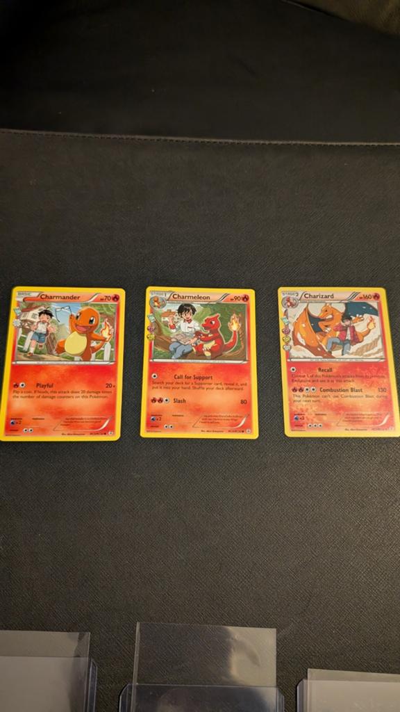 Pokemon radiant collection charizard, charmeleon, charmander, Hobby en Vrije tijd, Verzamelkaartspellen | Pokémon, Ophalen of Verzenden
