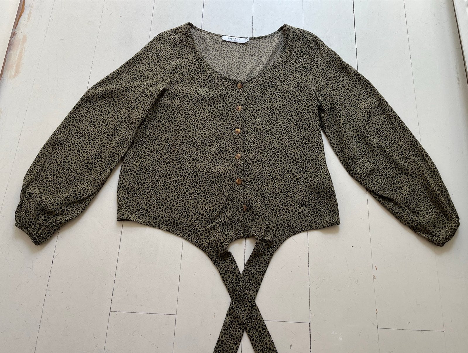Costes Basic Blouse met Luipaardprint en Knoopdetail, Kleding | Dames, Ophalen of Verzenden, Zo goed als nieuw, Maat 38/40 (M)