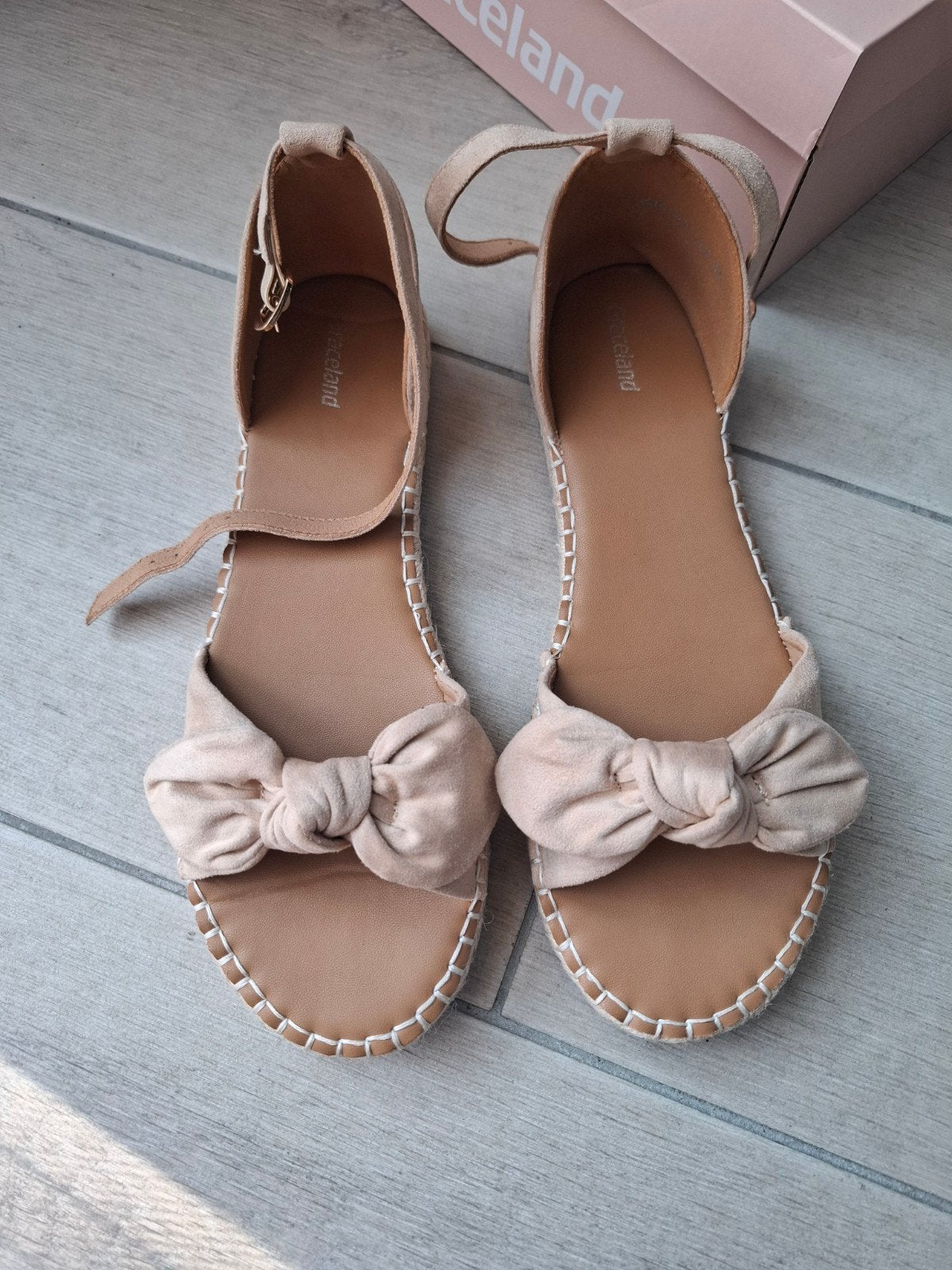 Sandalen dames maat 41 met strik espadrilles suede look, Kleding | Dames, Zo goed als nieuw, Graceland, Sandalen of Muiltjes, Ophalen of Verzenden