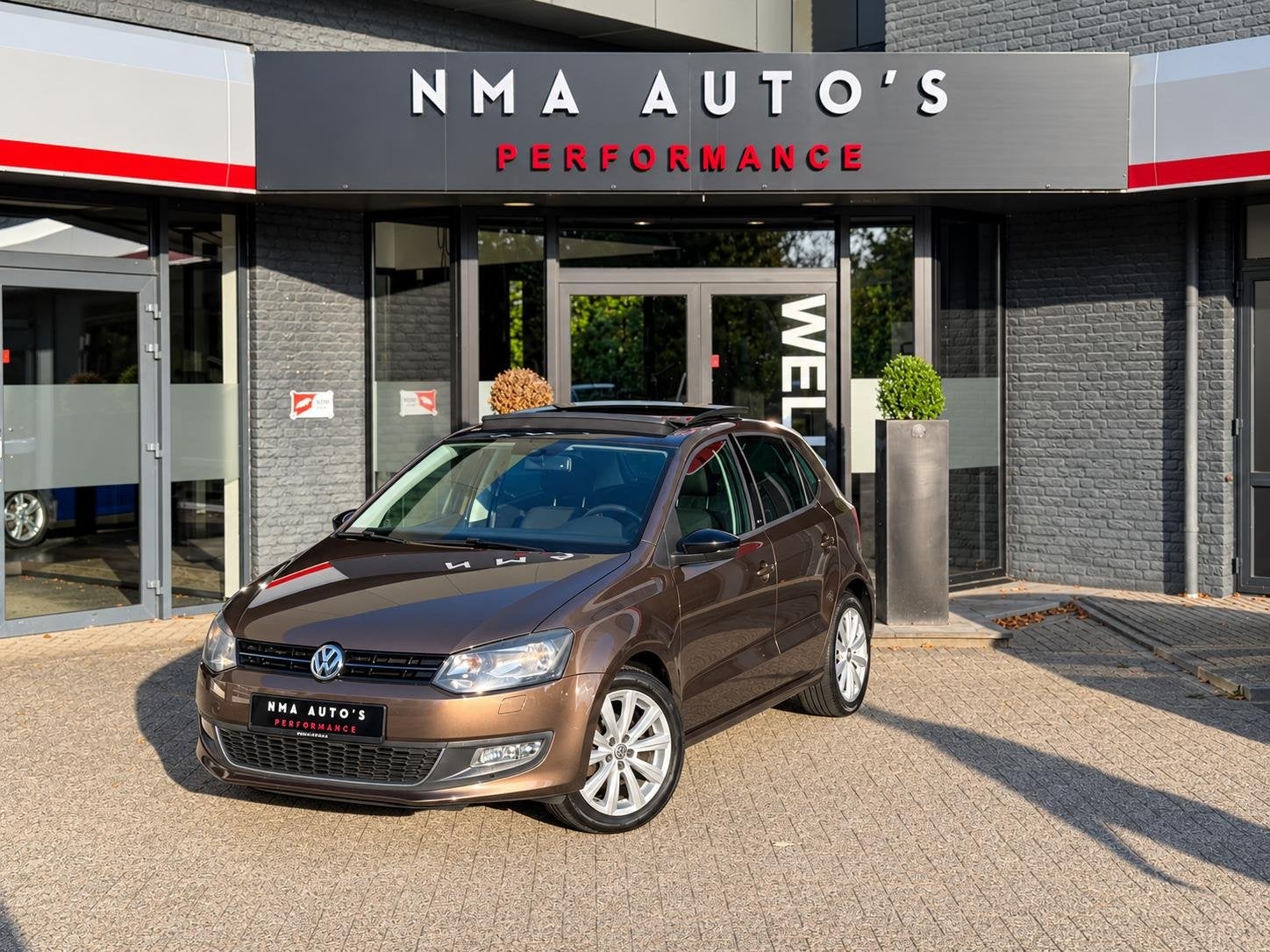Volkswagen Polo 1.4-16V Highline PANO, 85PK, AIRCO, 5-DRS, 1, Auto's, Voorwielaandrijving, Gebruikt, 4 cilinders, Bruin