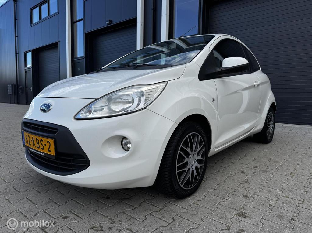 Ford Ka 1.2 Titanium, Voorwielaandrijving, Gebruikt, 1242 cc, 4 cilinders