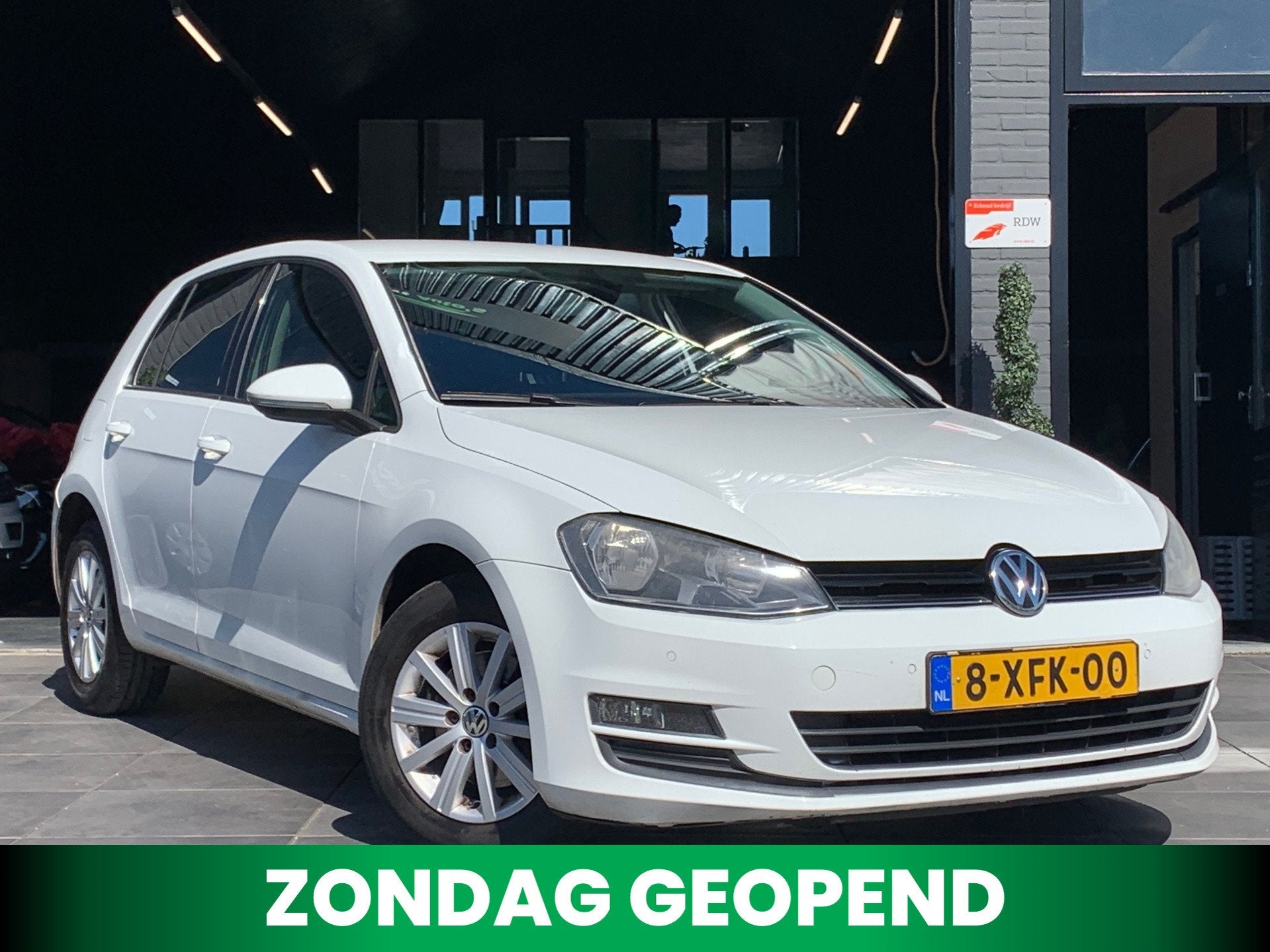 Volkswagen Golf 1.6TDI Trendline|DSG|PDC|Cruise|NAP|Trekhaak, Auto's, Volkswagen, Stof, Gebruikt, 4 cilinders, Met garantie (alle)