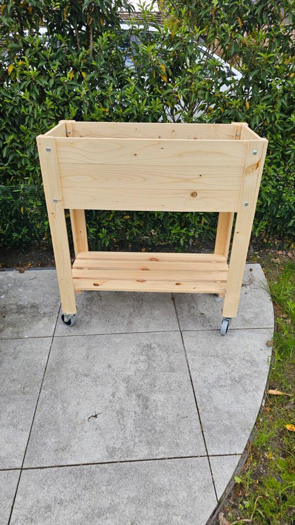Moestuintafel nieuw op wielen, Ophalen