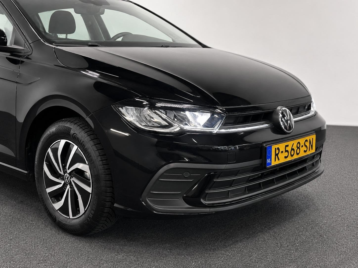 Volkswagen Polo 1.0 TSI Life Navigatie Carplay Full LED Airc, Voorwielaandrijving, Stof, Gebruikt, Origineel Nederlands