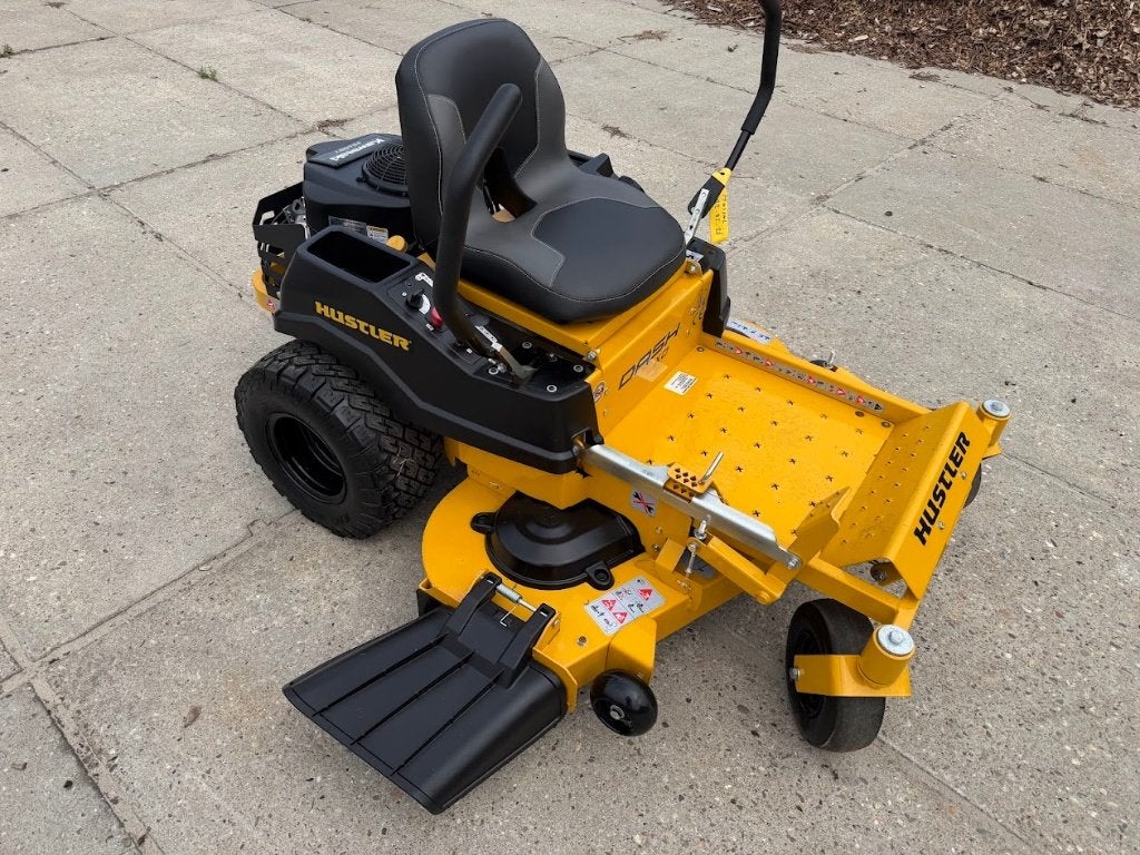 HUSTLER Dash 48XD zero-turn zitmaaier  demo  20% korting, Tuin en Terras, Zitmaaiers, Ophalen, HUSTLER, Zo goed als nieuw, 120 cm of meer