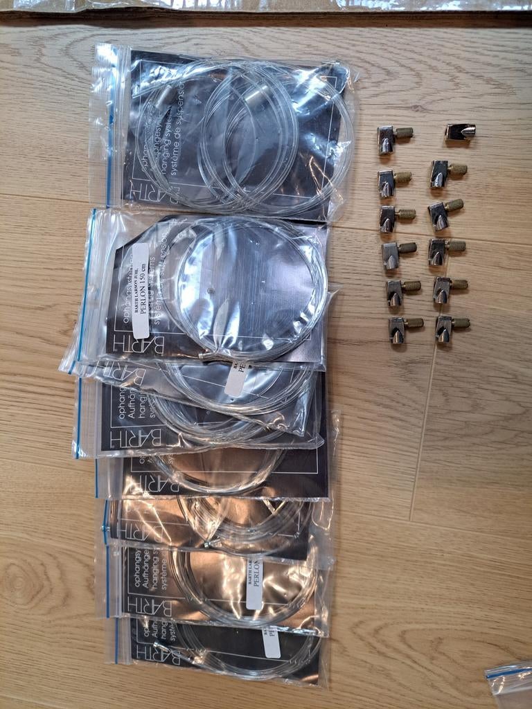 Ophangsysteem 150 cm, Huis en Inrichting, Woonaccessoires | Lijsten, Overige materialen, Minder dan 50 cm, Nieuw, Ophalen of Verzenden
