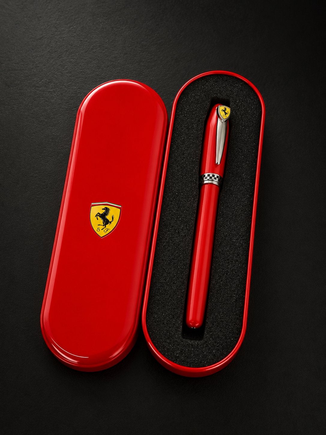 Ferrari Scuderia Ferrari Balpen, Balpen, Met doosje, Zo goed als nieuw, Ophalen