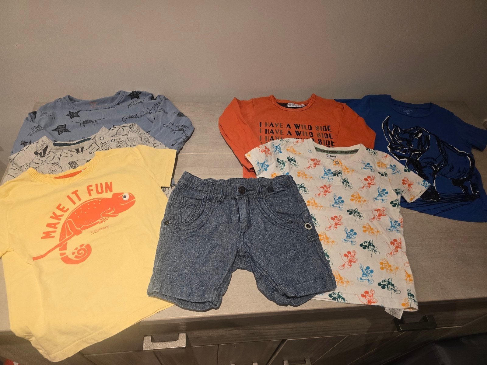 Jongenskleding pakket: shirts en korte broek maat 92/98, Ophalen of Verzenden, Gebruikt, Jongen, Overige typen