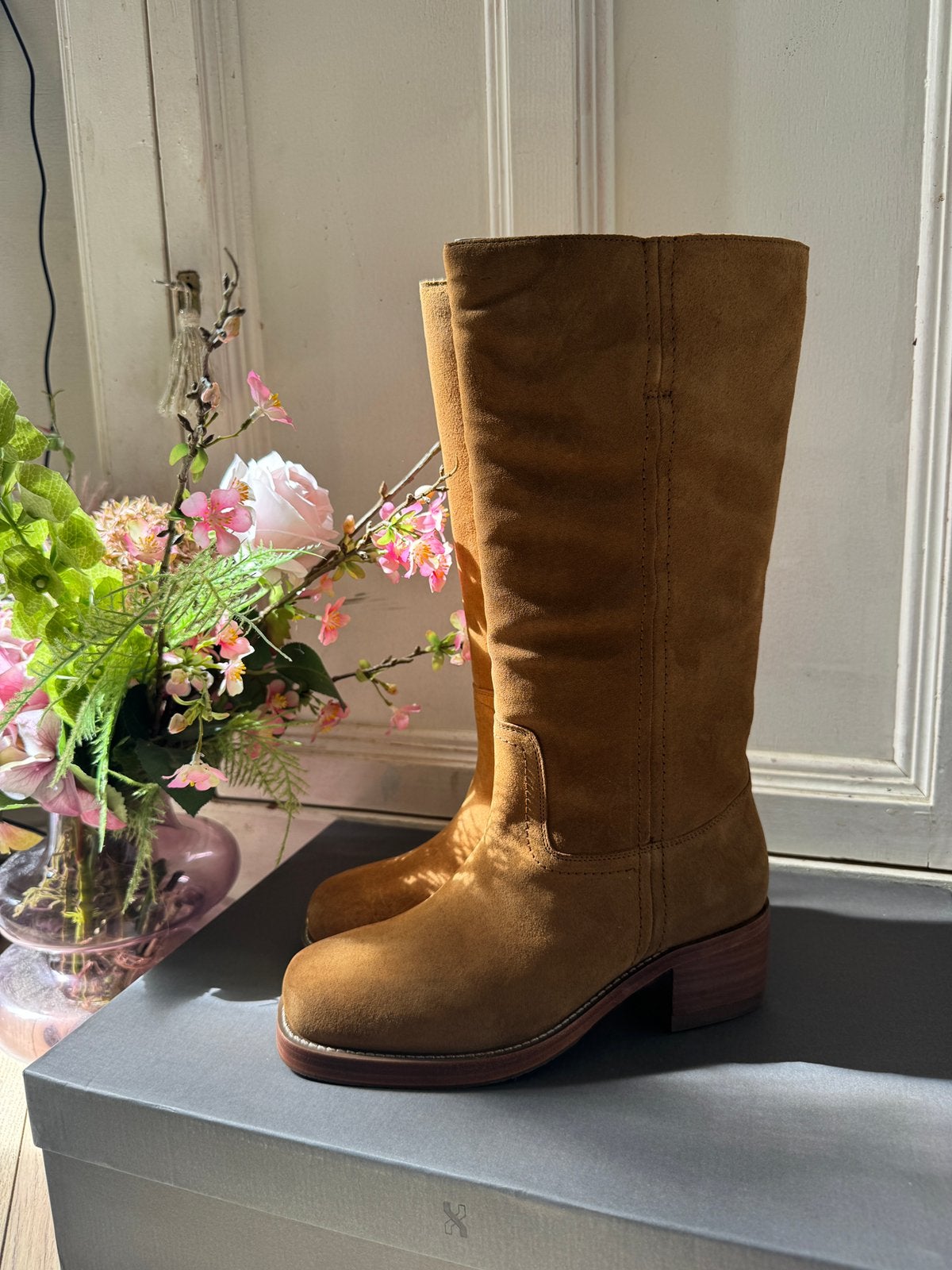 Hoge laarzen suede leer bronx romy boomsma annanina sendra, Ophalen of Verzenden, Zo goed als nieuw, Bruin, Hoge laarzen