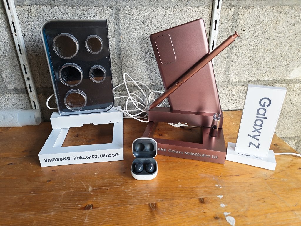 Samsung & Huawei Winkel Displays - Unieke Tech Verzameling, Telecommunicatie, Mobiele telefoons | Samsung, Zwart, Ophalen of Verzenden
