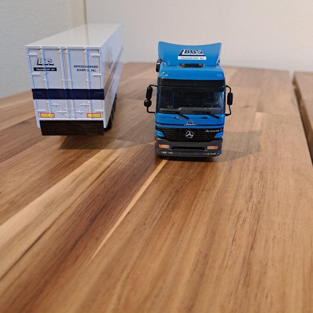 TEKNO  Mercedes-Benz Actros met trailer - BOS Transport, Hobby en Vrije tijd, Verzenden, Zo goed als nieuw, Bus of Vrachtwagen