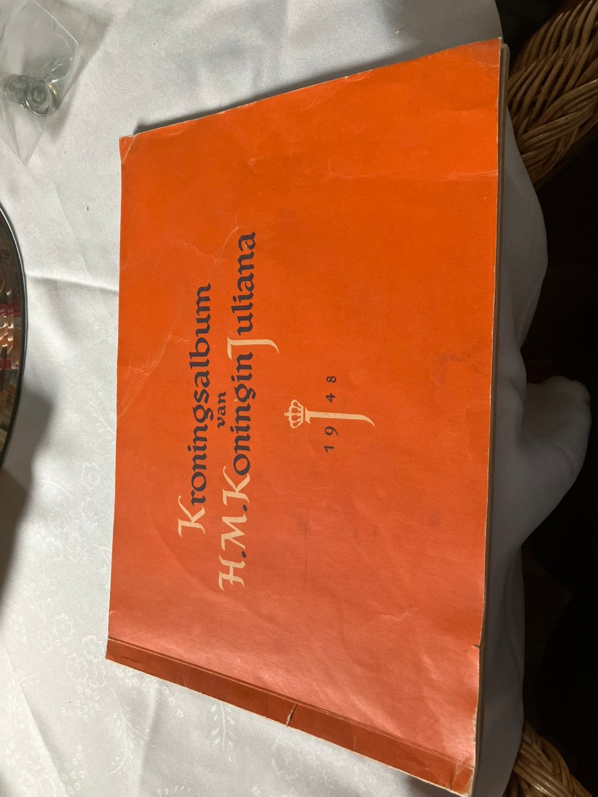 Boek juliana en bernhard, Ophalen of Verzenden