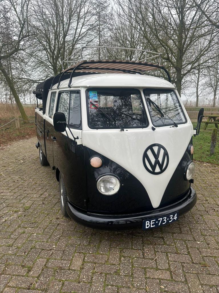 Volkswagen T1 Doka Custom 1966, Achterwielaandrijving, Zwart, 2300 cc, Leder