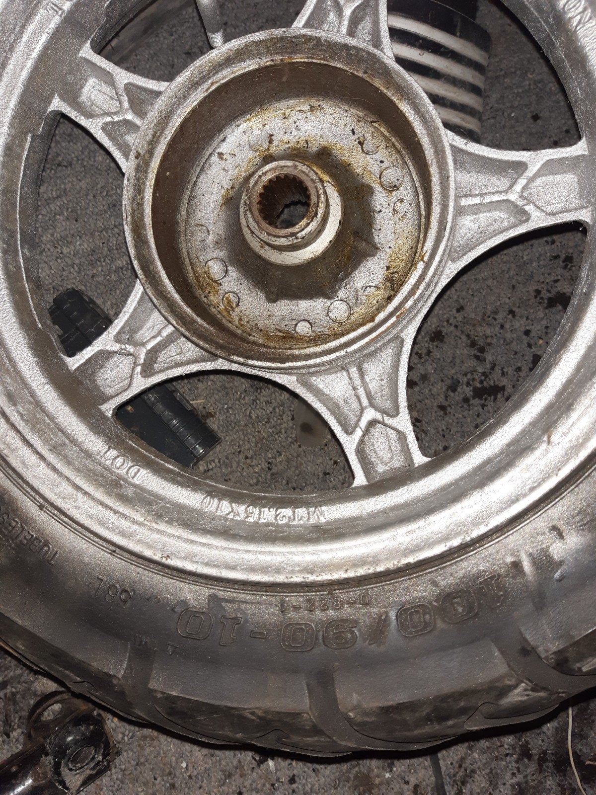 Scooter achterwiel met band 90/90-10, Ophalen of Verzenden, Gebruikt, Overige typen
