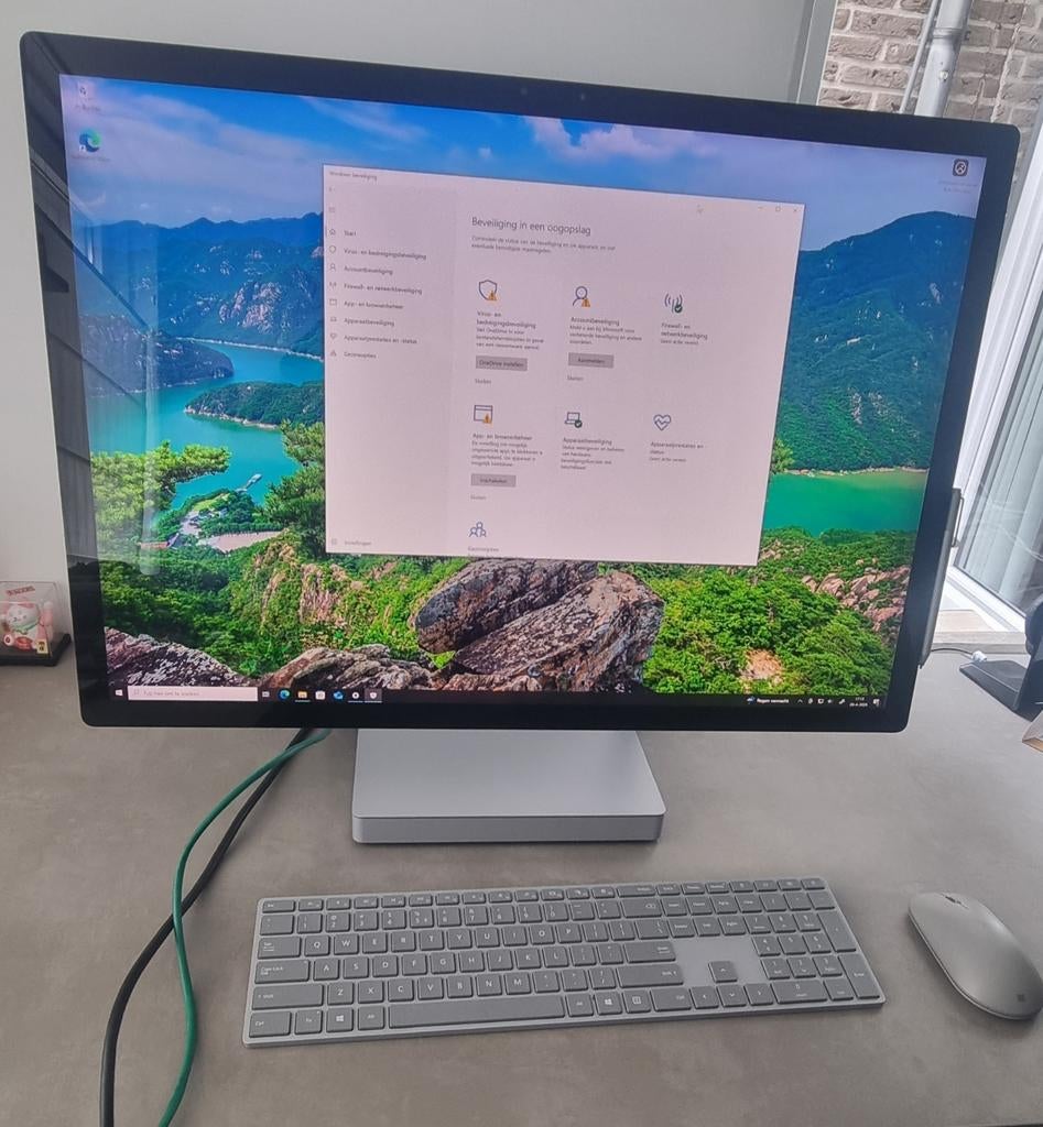 Microsoft surface studio I5 8Gb Ram, 13 inch of meer, Bescherming voor- en achterkant, Ophalen of Verzenden, Zo goed als nieuw
