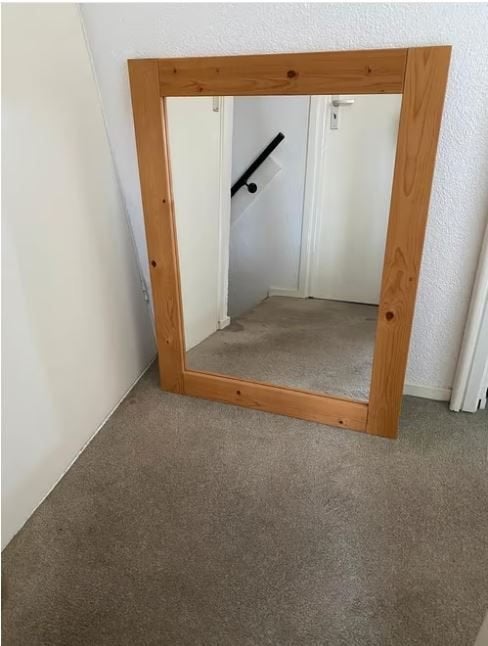 Spiegel met houtenlijst 70x90 cm, Ophalen, Zo goed als nieuw, Rechthoekig, Minder dan 100 cm