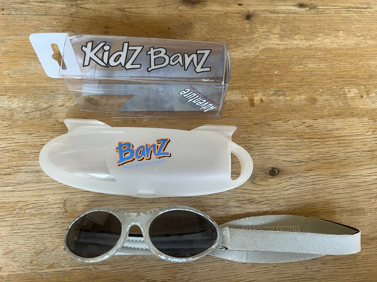 Kidz Banz Adventure Zonnebril voor baby's/kinderen, Zonnebril, Zo goed als nieuw, Grijs, Ophalen