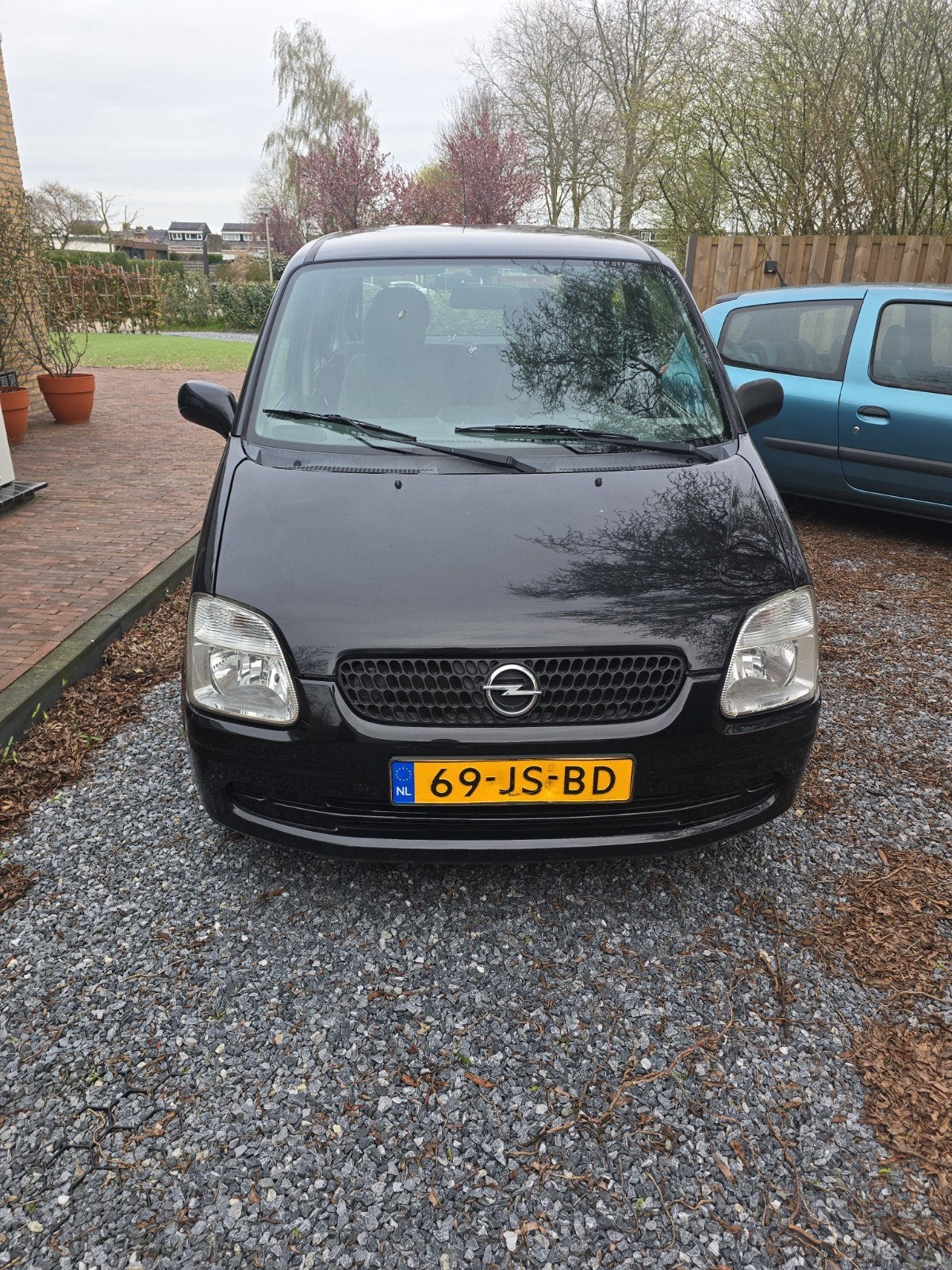 Opel Agila 1.2 I 16V 2002 Zwart, Auto's, Voorwielaandrijving, 15 km/l, 74 pk, 31 €/maand