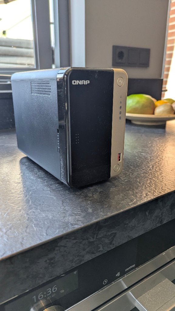 Zo goed als nieuwe QNAP TS-264 (3 weken oud), Computers en Software, Servers, Ophalen, Nieuw, 8 GB, 2 tot 3 Ghz