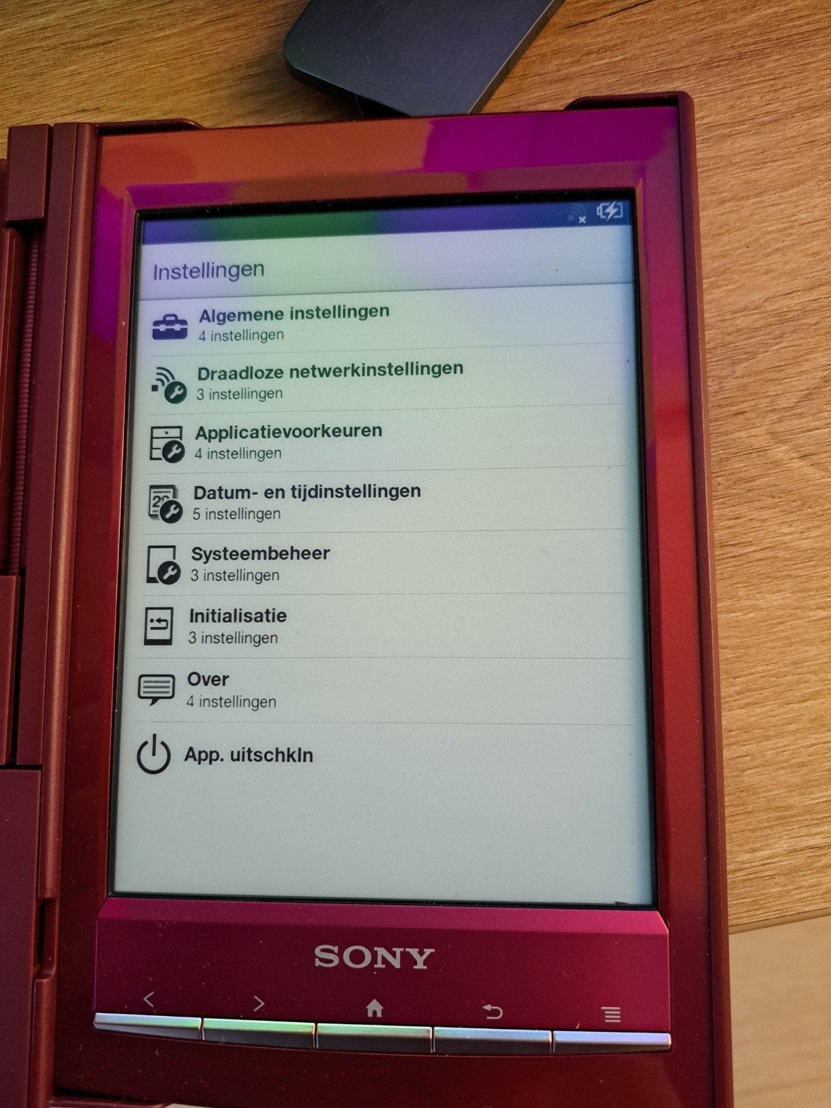 Sony Reader PRS-T1 E-reader - Rood met Wi-Fi en hoes, Computers en Software, Gebruikt, 6 inch of minder, Ophalen of Verzenden
