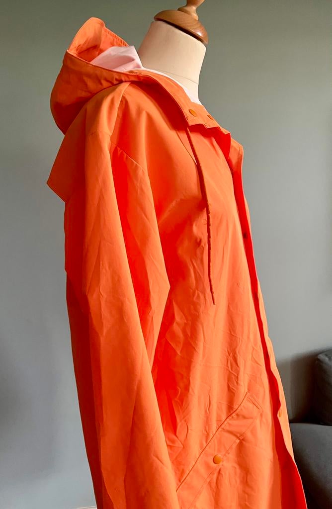 oranje exclusieve regenjas met capuchon - Unisex, Ophalen of Verzenden, Zo goed als nieuw, Regenjas